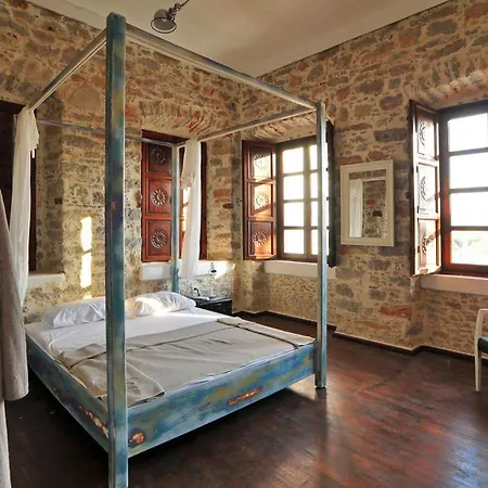Hotel Pudraa 5*